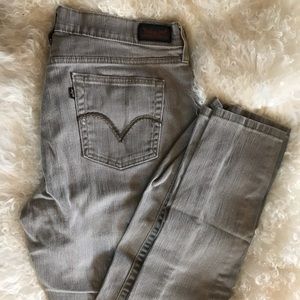 Straight leg jeans with a bit of stretch
